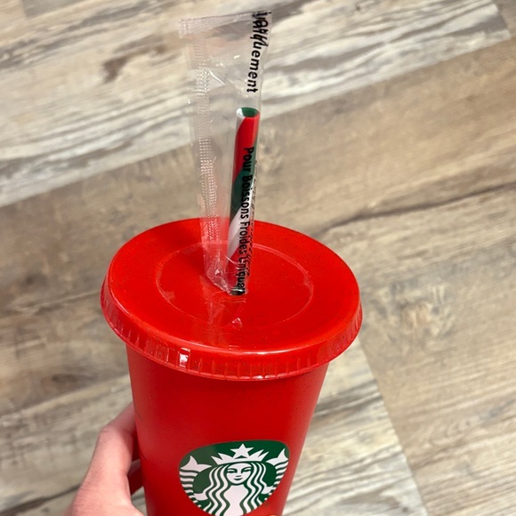 ✨ Starbucks Red glitter Tumbler with Straw - Picture 3 of 5